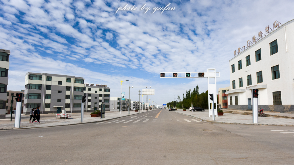 花土沟在罗布泊边缘吗,青海海西德令哈市花土沟