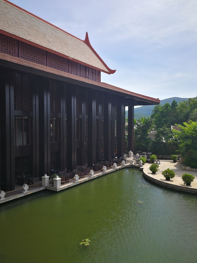 带着老妈和宝贝游三亚（两家铂尔曼和亚龙湾红树林度假之旅）