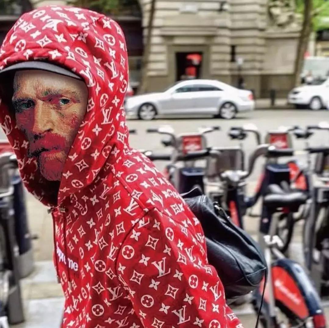 花100万买一台奔驰超跑,花100万买的劳斯莱斯