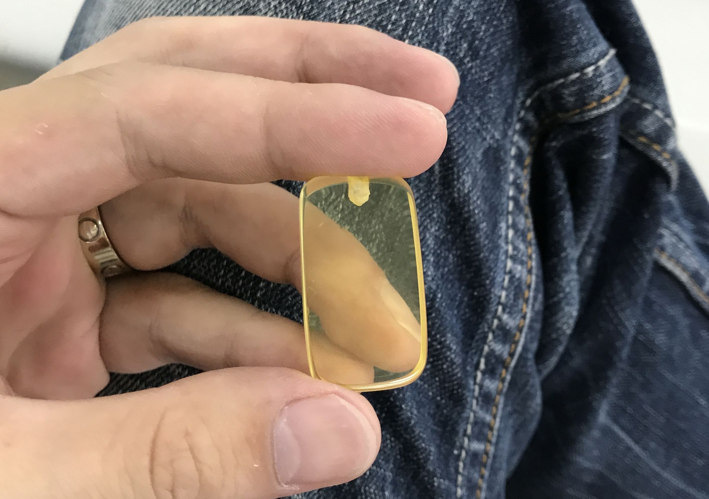 顽主-开一个小金珀做个无事牌小件分享一下抛光小窍门