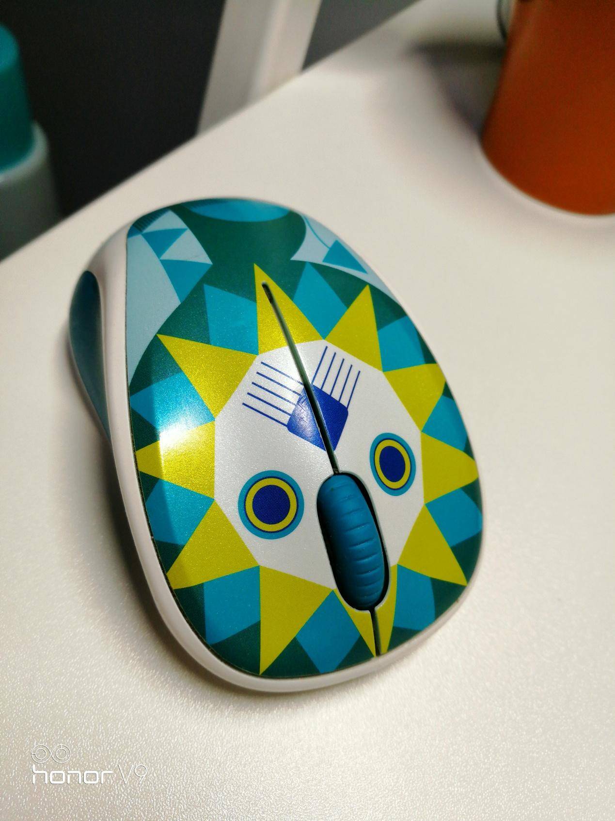 荣耀v9和荣耀9的性能有什么区别,荣耀9和荣耀v9哪个好值得买