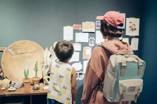 背了这个“甜甜圈”包包，我彻底放弃了北极狐