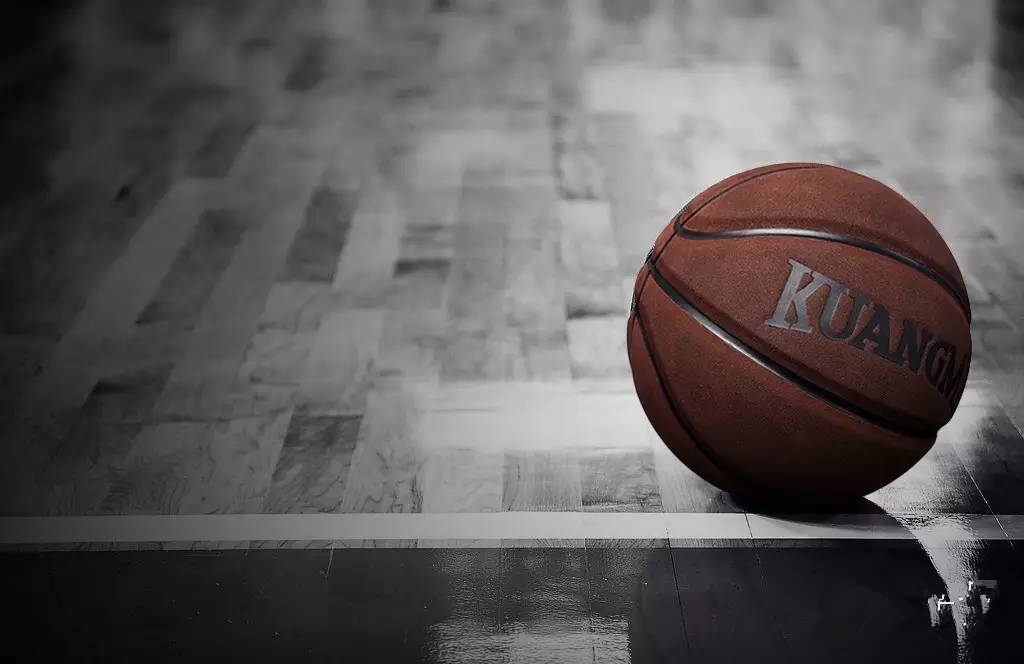 如何选择入门级篮球,怎样挑选手感好的篮球