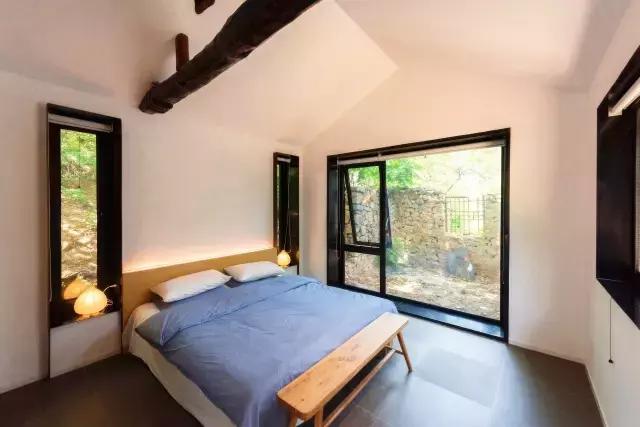 “麻麻,那是什么花?”“麻麻花呀!”