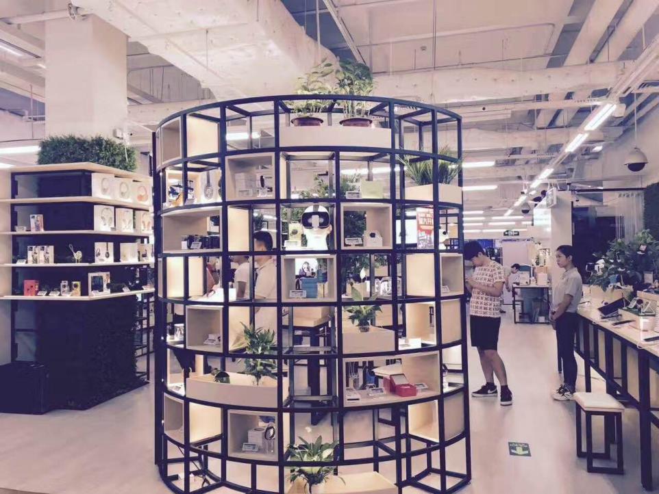 为什么消费者能在京东之家玩儿一整天？