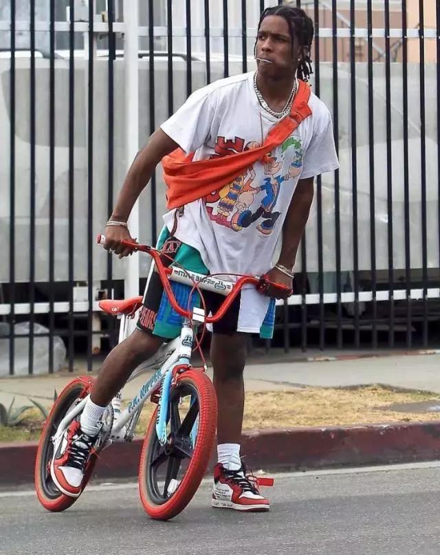 穿袜子竟然还有这么多小窍门,穿袜子的细节处理