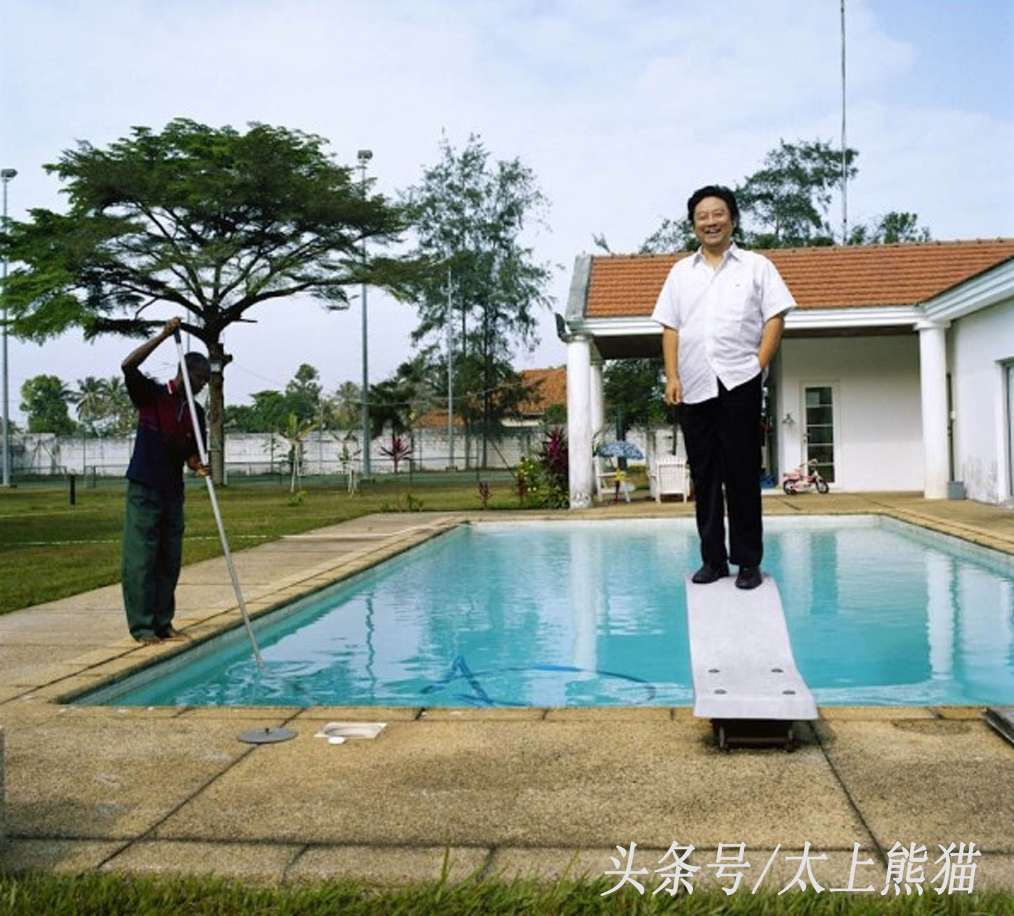 《战狼2》于谦精彩演绎非洲奸商,瞅瞅华人在非洲到底有多挣钱?