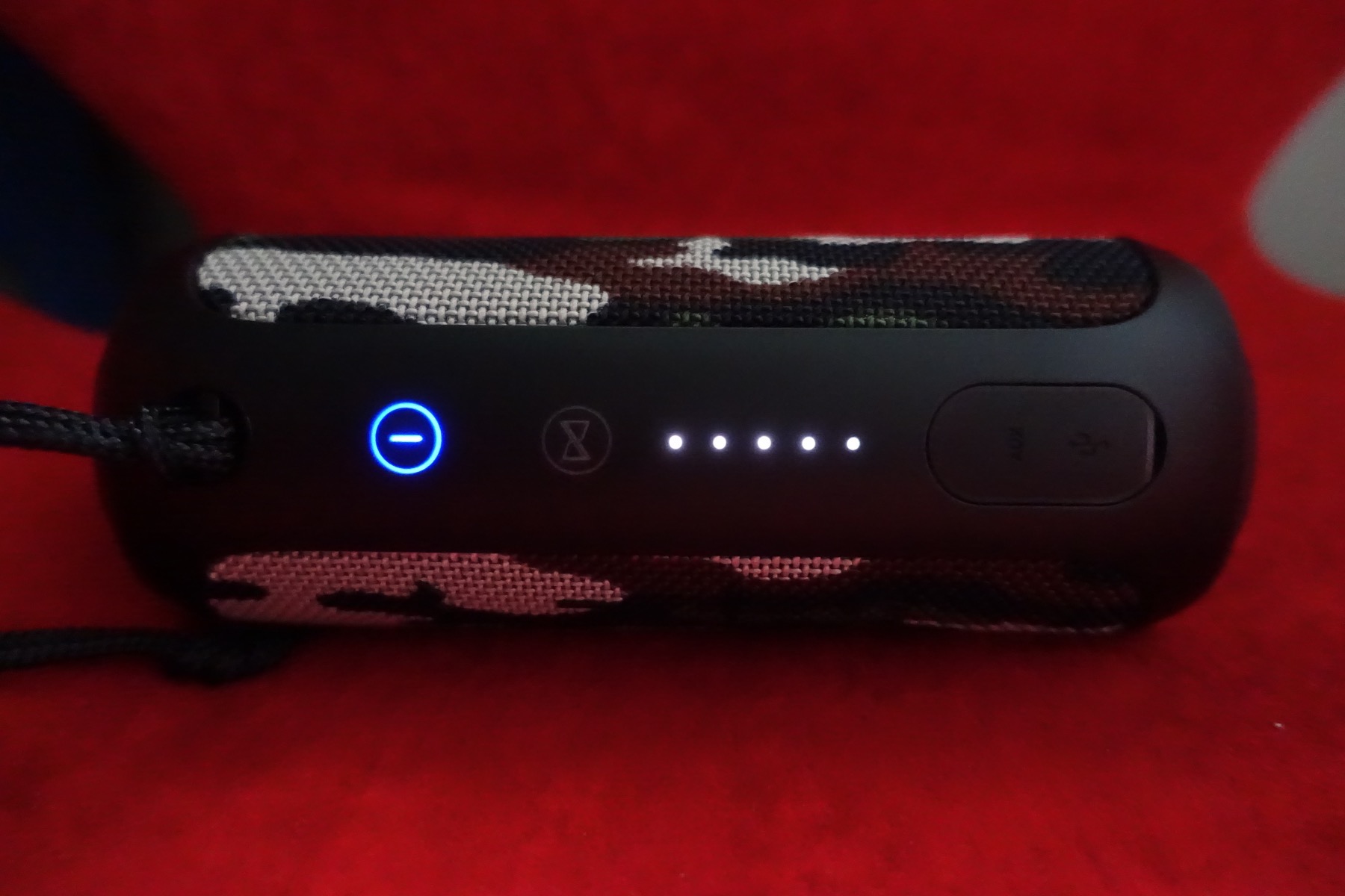 jblflip3蓝牙音箱的区别,jbl蓝牙音箱哪款最有震撼效果