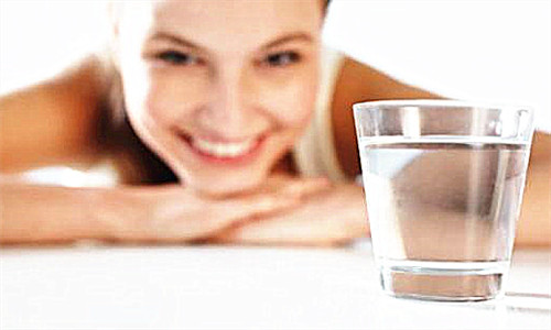 冬天吹空调鼻子干燥出血怎么办,冬天吹空调鼻子特别干怎么办