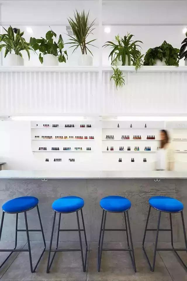 裸粉色高级感美甲磨砂,简约蕾丝美甲