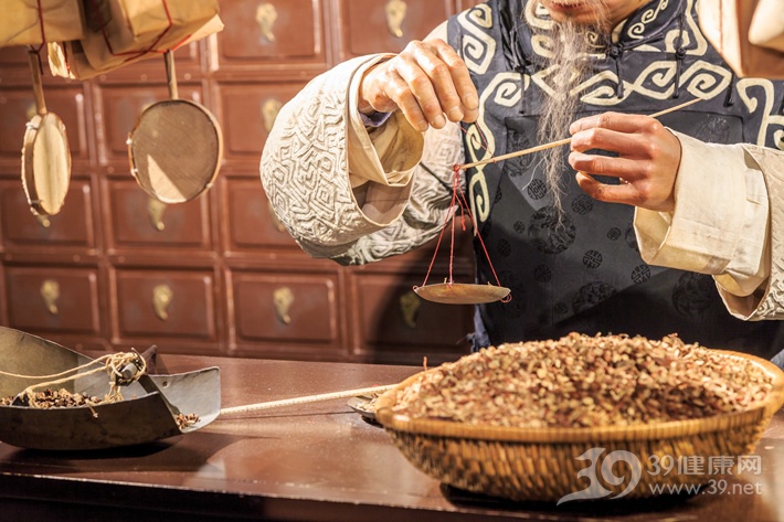 哪一味中药对肺炎最有效,对肺炎有效的一味单方中草药