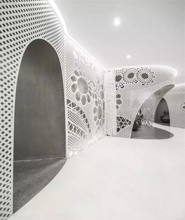 裸粉色高级感美甲磨砂,蕾丝美甲粉色