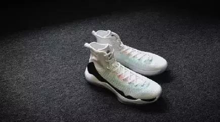 李宁驭帅11穿搭,李宁驭帅11冬季版本