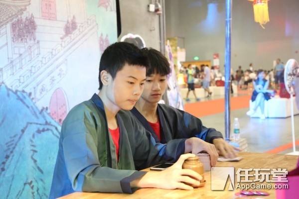 我和这些《大话西游》玩家之间的快乐,相差了十五年的距离