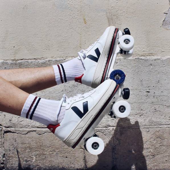 帆布鞋也能穿出女王风范,帆布鞋也能穿出高级感