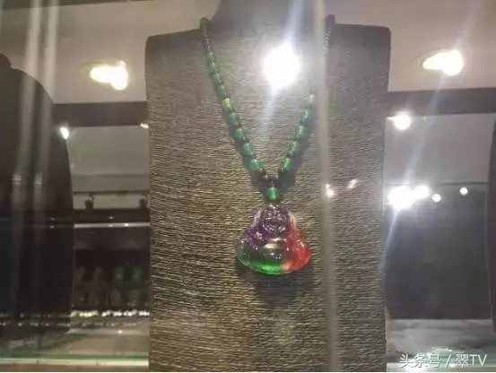 假货大王自称身家超王健林,拥有世界上最大的珠宝王国