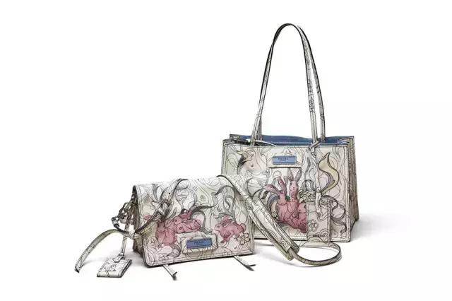 prada春夏信封包,prada三合一包包七夕