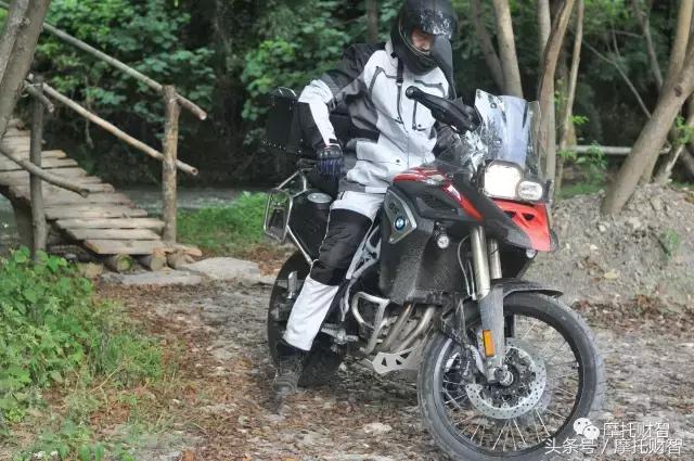 速莱特拉力服测评,顶级拉力服推荐评测