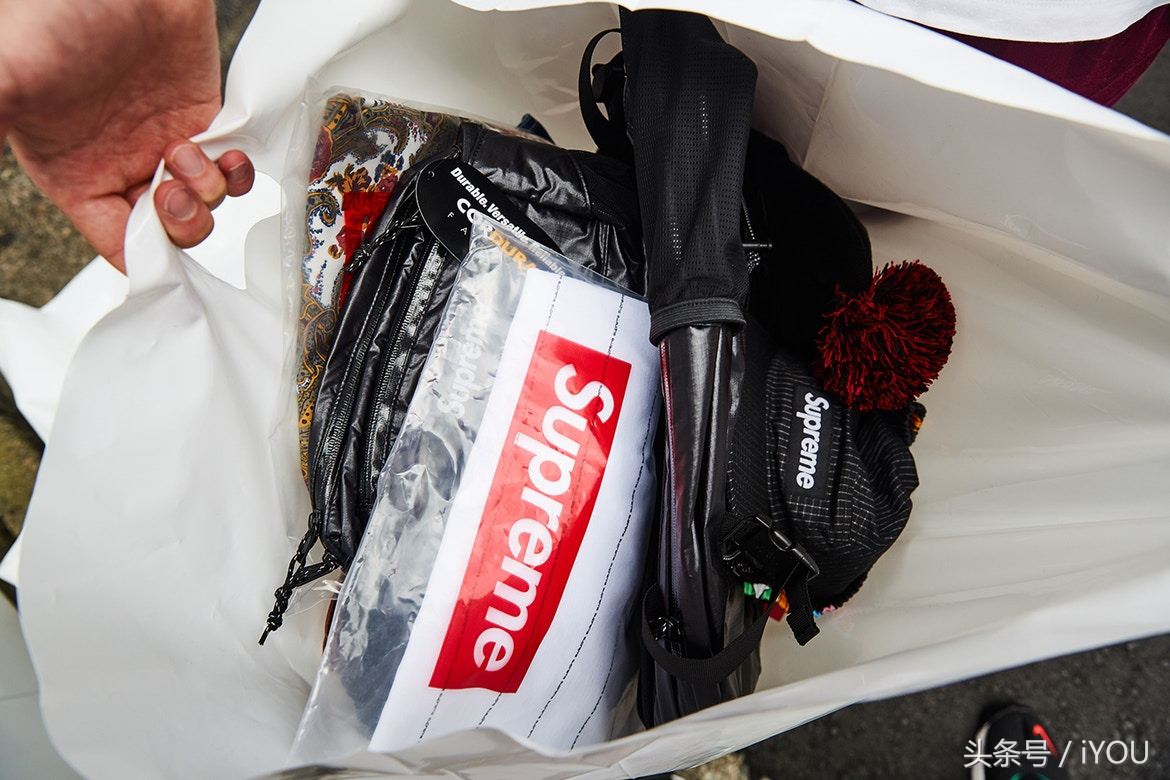 supreme17fw全黑卫衣,supremefw17