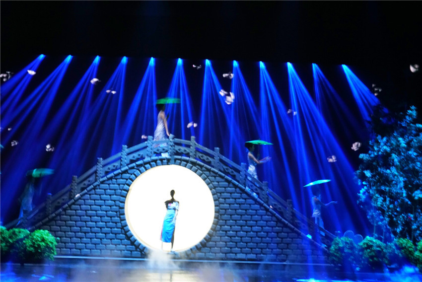 杭州给我一天还你千年,宋城千古情千年等一回