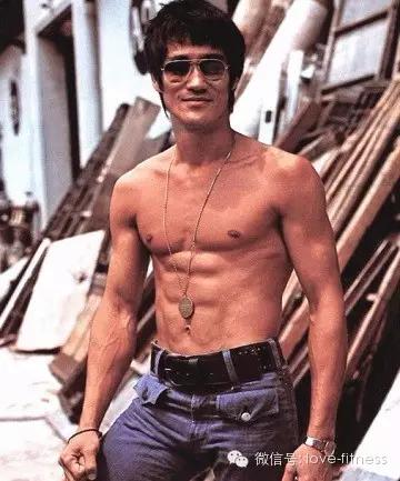 龙旗动作练腹肌要多少天,龙旗腹肌怎么练