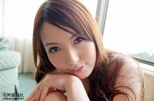 新买手机出现死机可以要求换吗,手机卡死然后黑屏开不了机