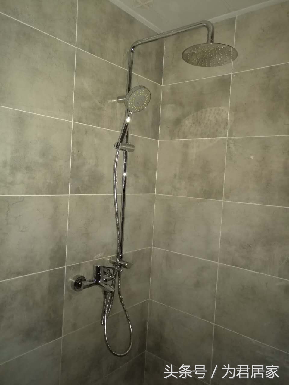 花洒坏了不出水管子出水怎么办,花洒用久了不洗