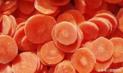 不愿做个只吃烤肉的*疆新**胖纸？九蔬，入驻万达，给你健康生活