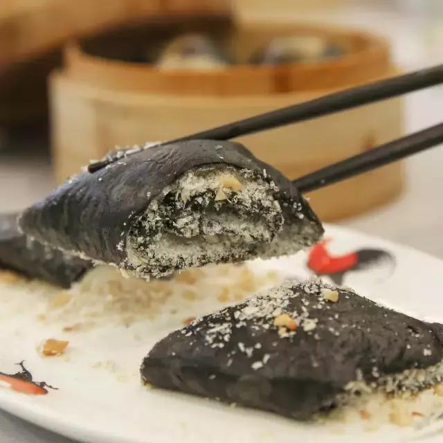 你广州的表妹来了，张嘴接一下