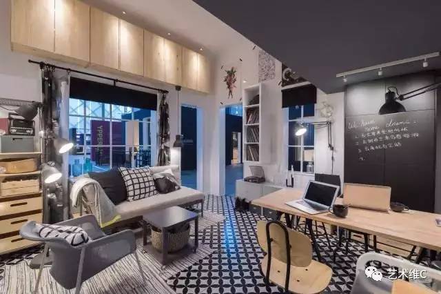 两口子吵架后怎么装修,小两口为装修风格不一样吵架