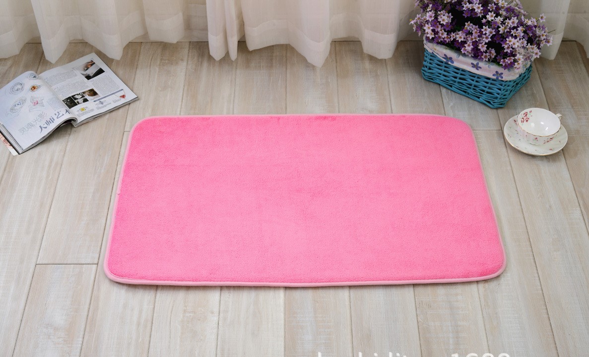 地毯放门里还是门外,店铺地毯是放门外还是放屋里