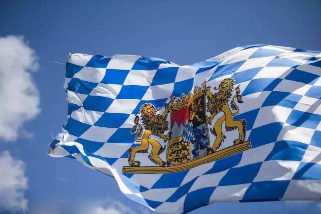 吉利666标志,吉利车标像宾利的是哪款车