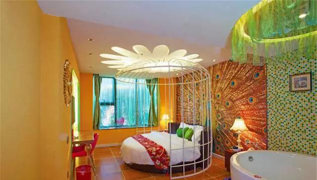 不敢往下看的酒店,深圳最不真实的酒店