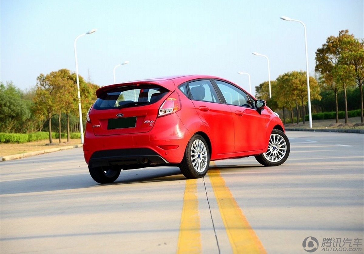 11款嘉年华两厢1.5手动,福特嘉年华1.5l两厢油耗