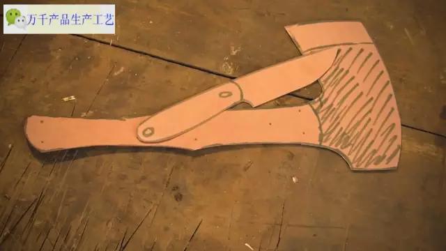 牛人用废旧锯片diy斧头,用锯片做的小斧头