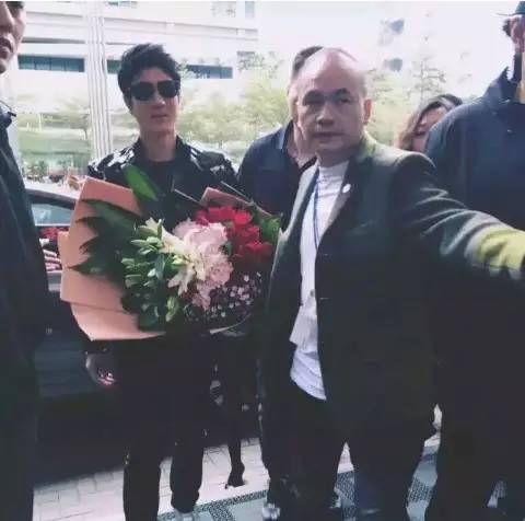 周杰伦加盟联盟嘉年华嘉宾,周杰伦跨界唯品会