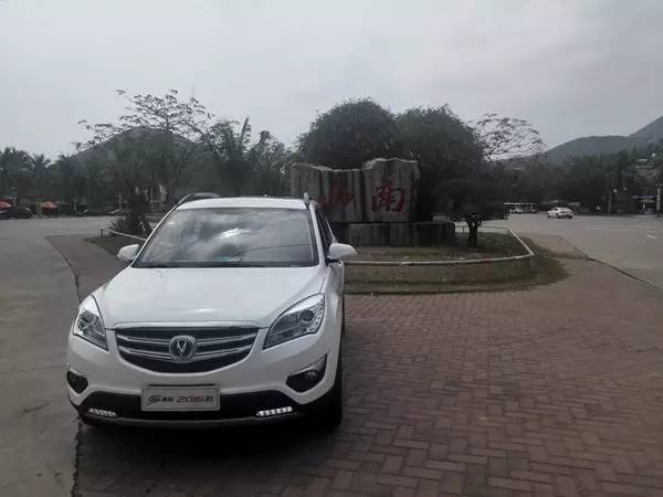 长安cs35试驾视频2017,长安cs35plus1.4t蓝鲸版豪华版