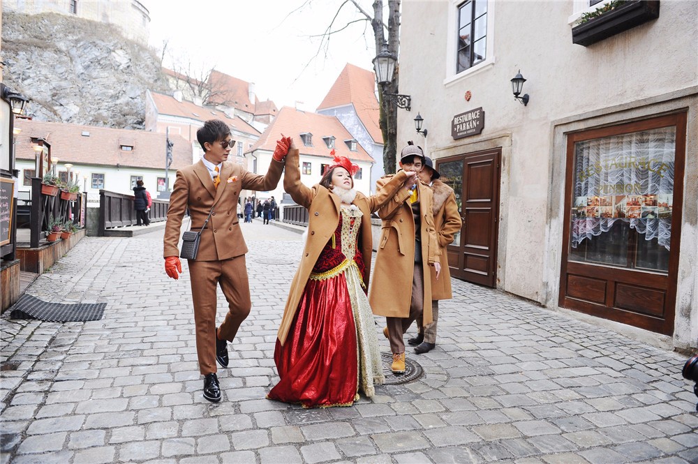 璋緷闇栬鐜敮,寮犻挧鐢阿渚濋湒