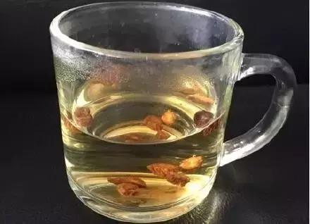 玄参黄芪泡茶降血糖,六款适合中老年降血压的养生茶饮