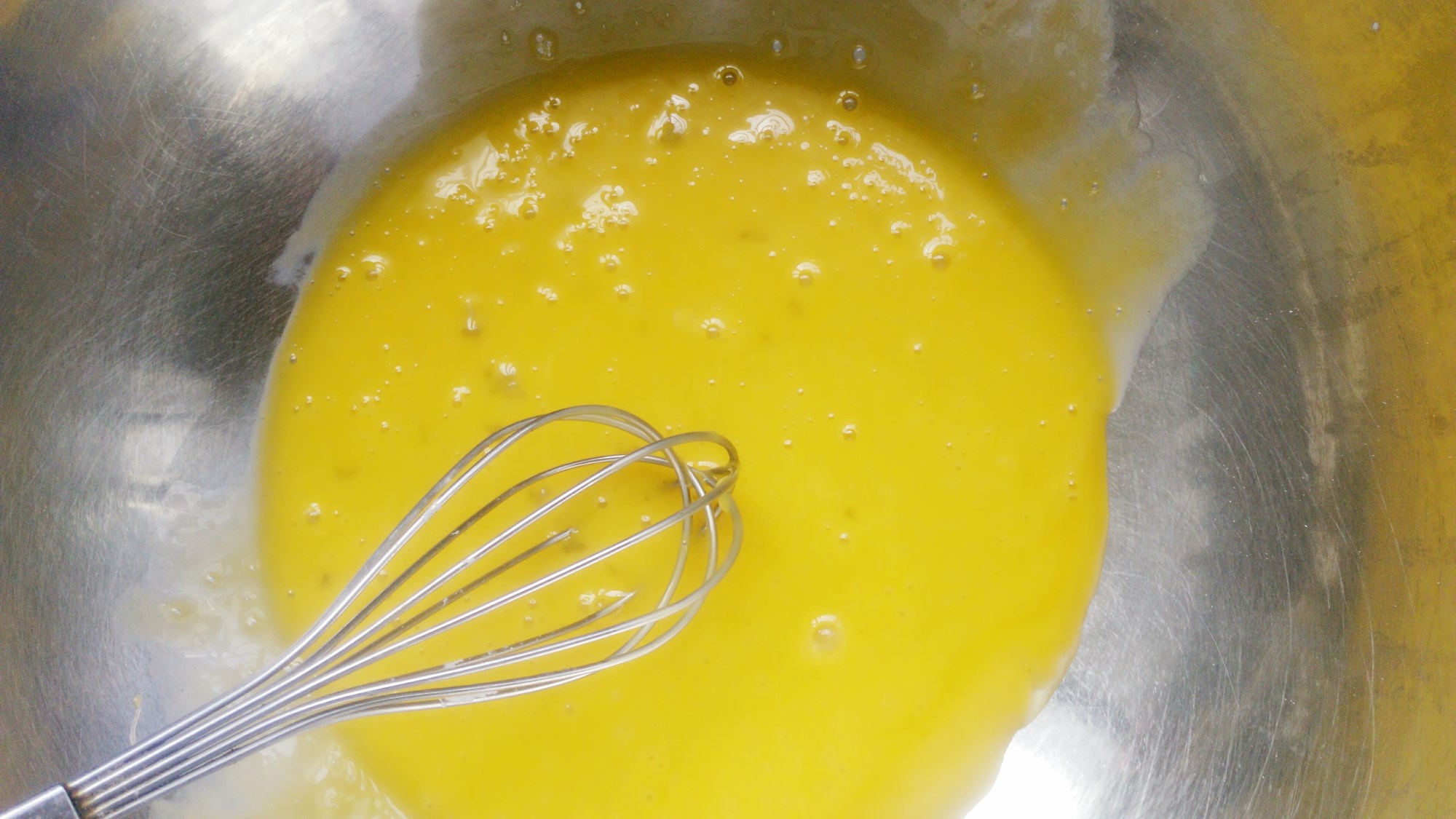 戚风蛋糕可以用电饭锅做吗,电饭锅蛋糕教程失败怎么回事