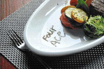 三里屯的这家店，让我甘心被“无人头”戏弄