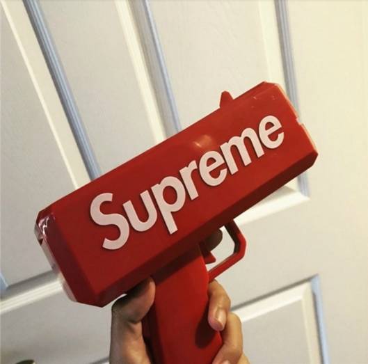 Supreme｜我立志从头到脚从身到心掏空你的钱包