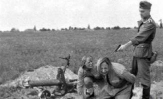 苏联女兵为何穿裙子打仗,二战时苏联女兵为什么穿裙子打仗