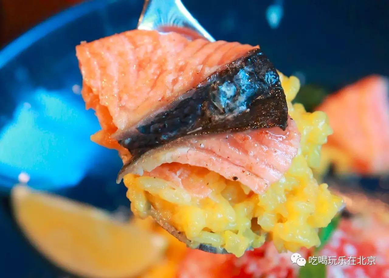 三里屯的这家店，让我甘心被“无人头”戏弄