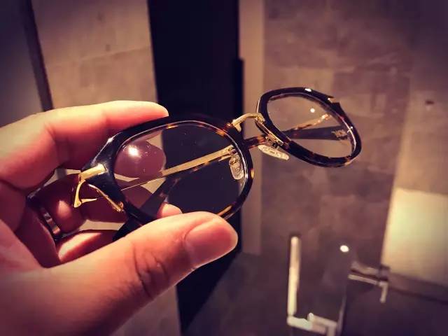 井柏然同款眼镜框,一日一物合集