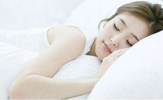 侧躺错误睡姿会导致什么,哪些睡姿最有助于受孕