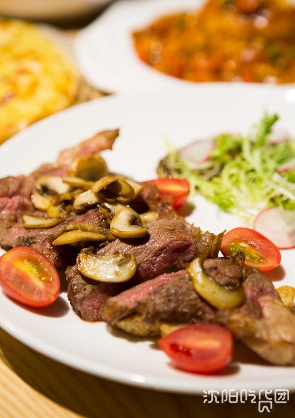 最好吃的披萨餐厅,这家餐厅的空间设计真让人上瘾