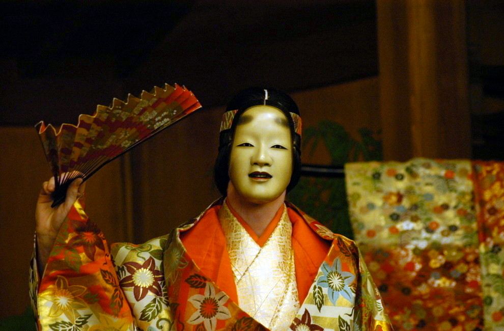 霓虹歌舞伎町,日本的传统歌舞伎