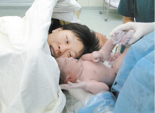 孕妇十月怀胎竟流产,孕妇身怀五胞胎医生大吃一惊后续