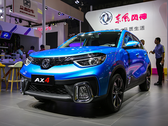 海淘｜这才是你关心的三宝哥带你逛成都车展